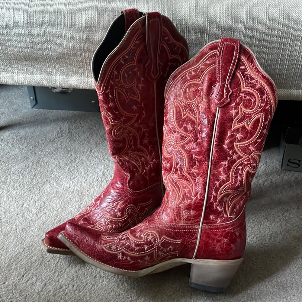 Red boots size 8 1/2